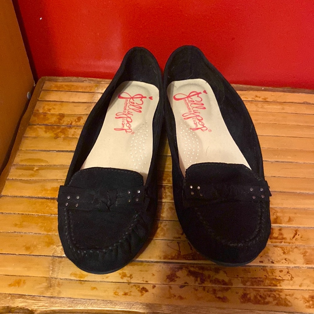 Black flats